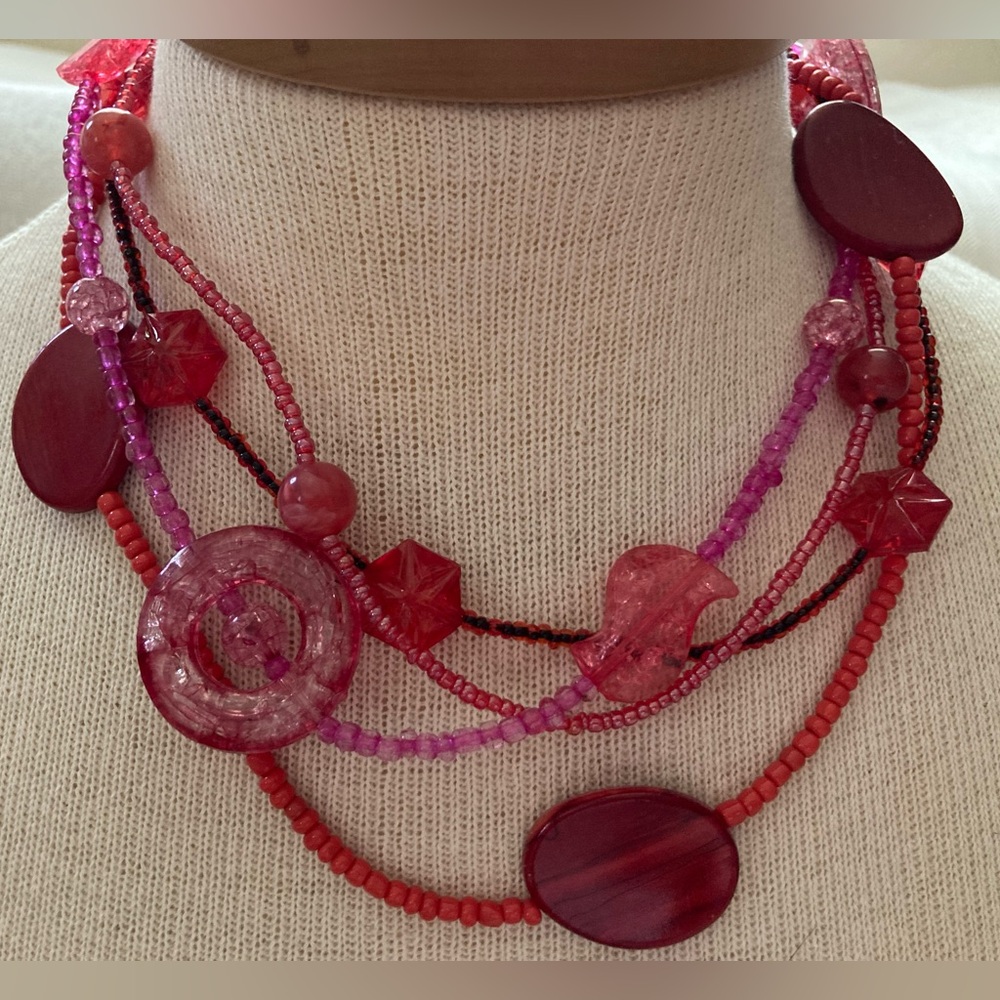 NWOT Red pink black bead multi strand necklace 21”